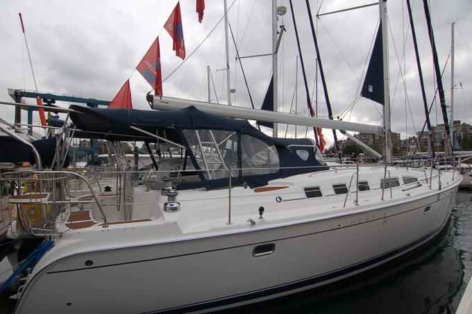 hunter 49 sailboatdata