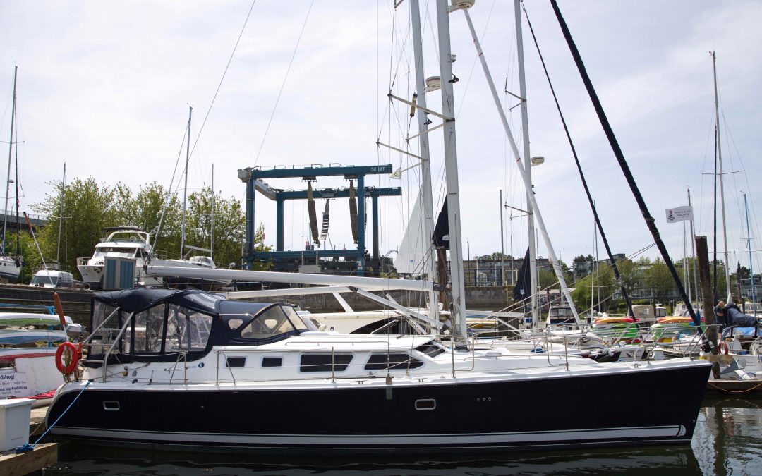 2007 Hunter 44 Deck Salon – SOLD