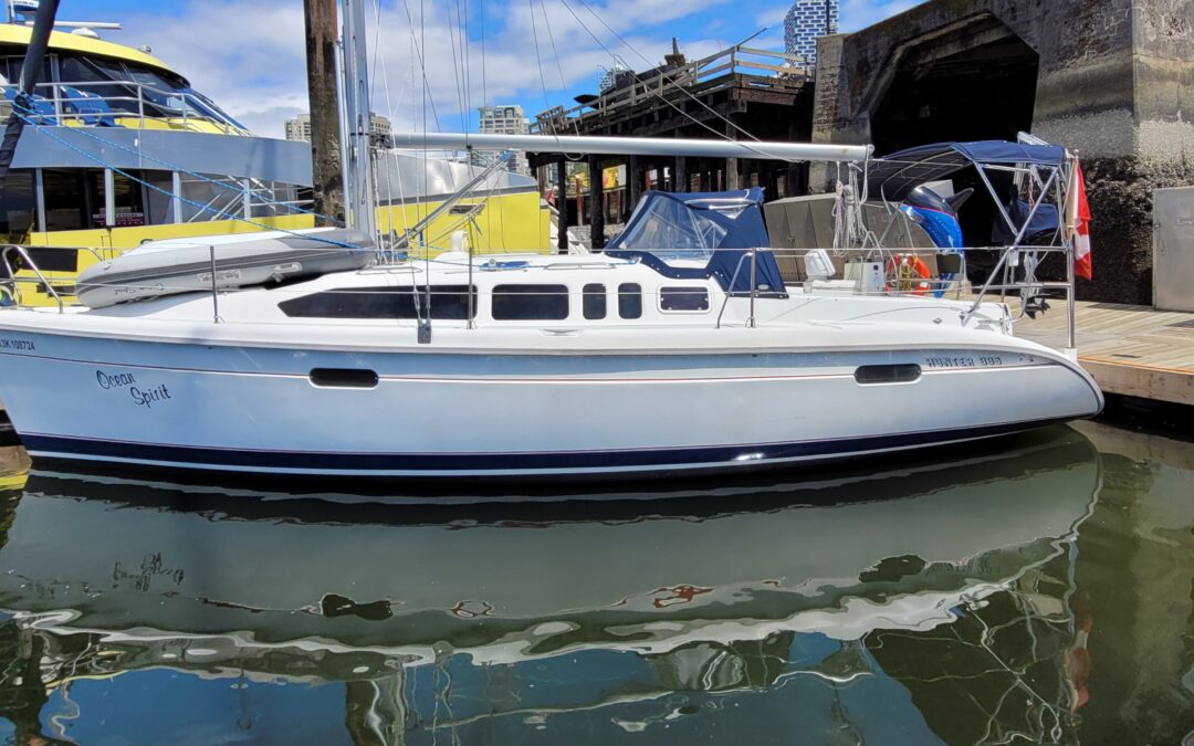 1995 Hunter 336 – SOLD