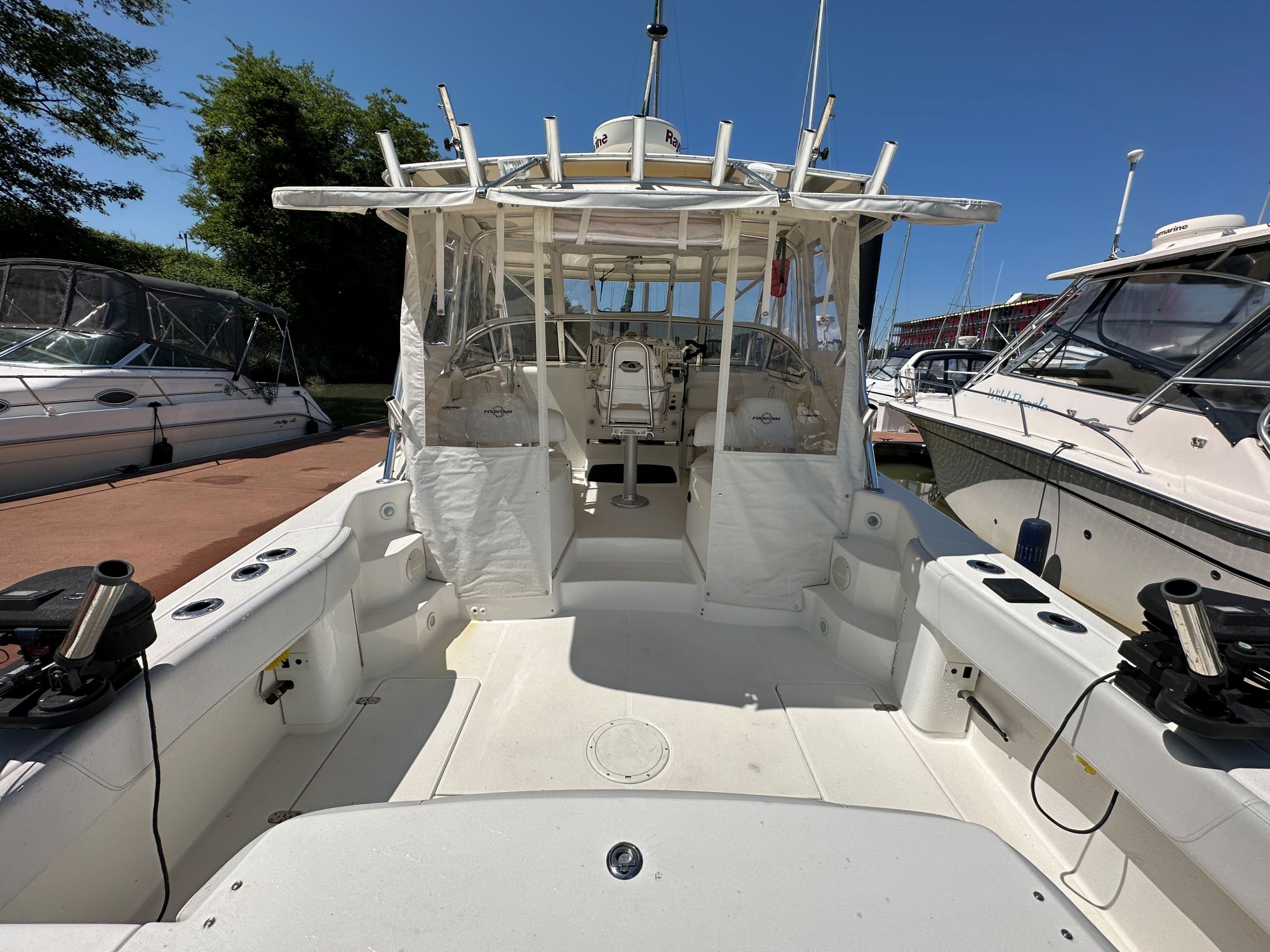 2005 Hunter 44DS